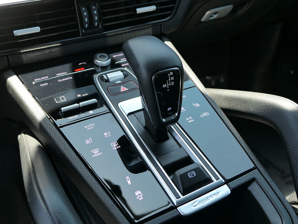 Used 2023 Porsche Cayenne S AWD/4WD image 22