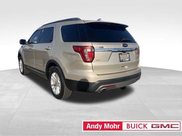 Used 2017 Ford Explorer XLT w/ Equipment Group 201A FWD image 9