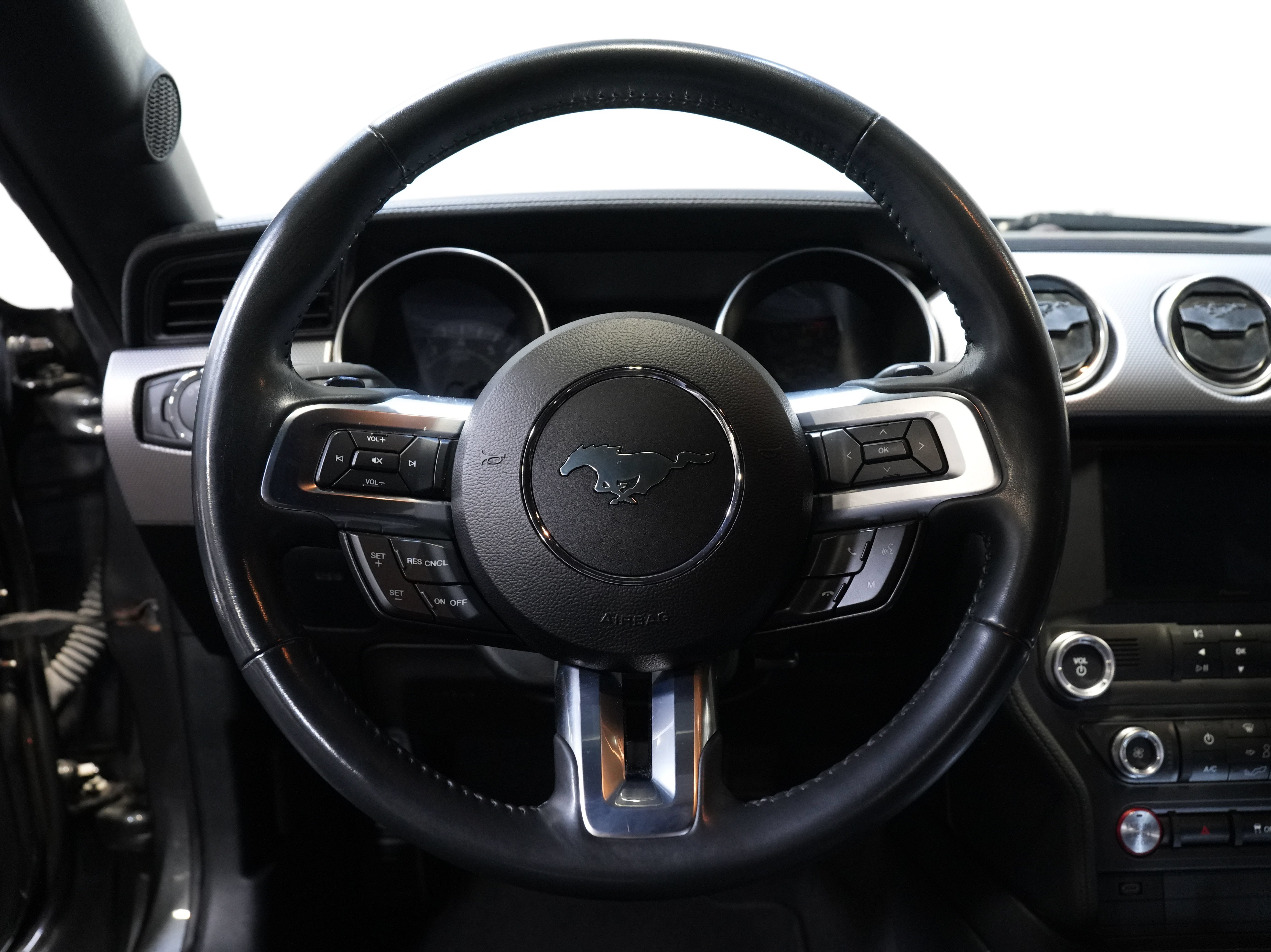 Used 2020 Ford Mustang GT RWD image 32