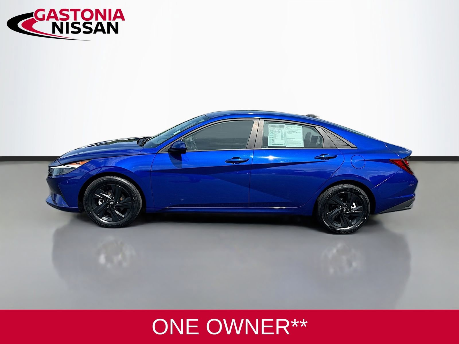 Used 2023 Hyundai Elantra SEL FWD image 3