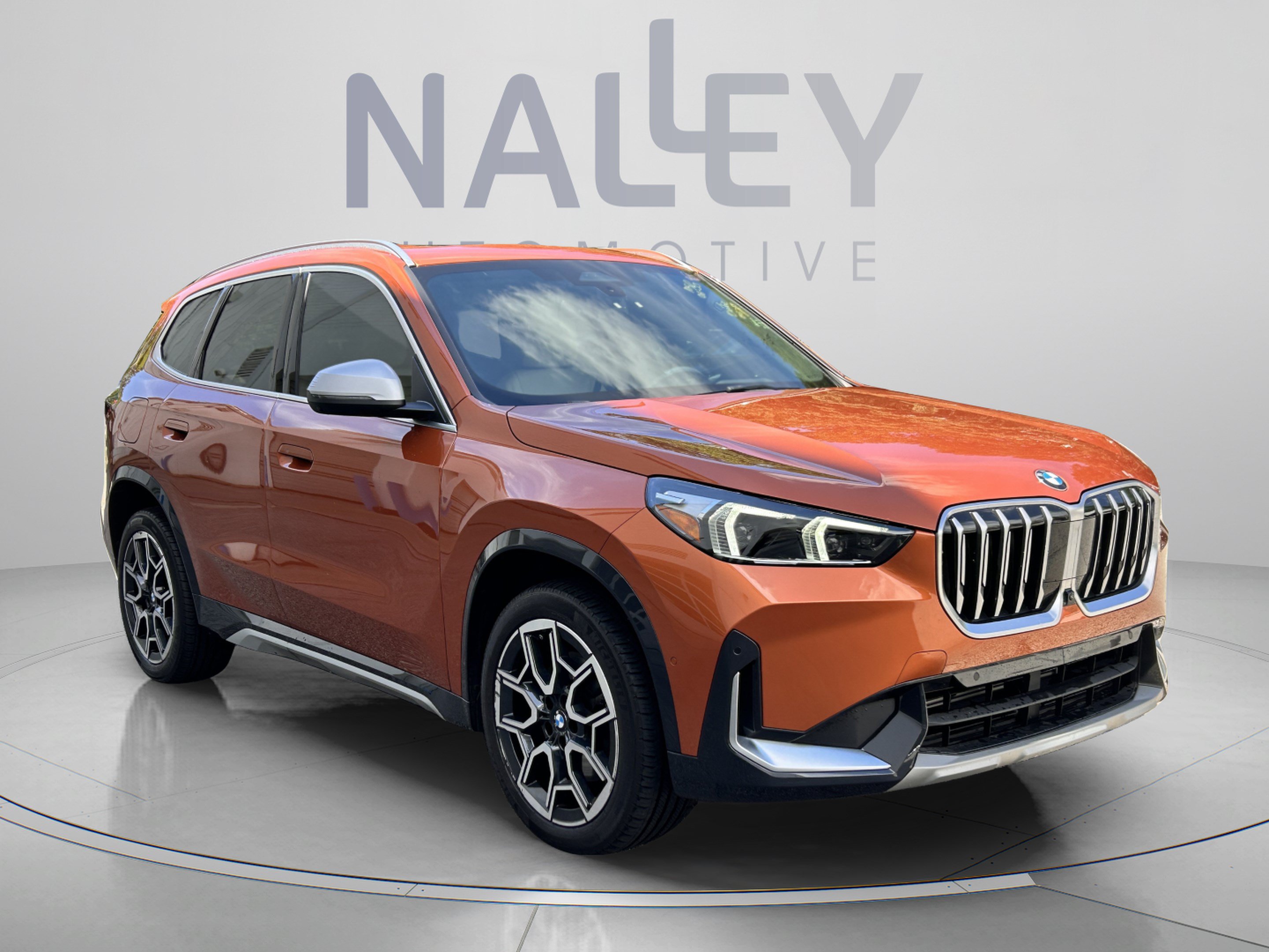 Used 2024 BMW X1 xDrive28i w/ Technology Package AWD/4WD image 5