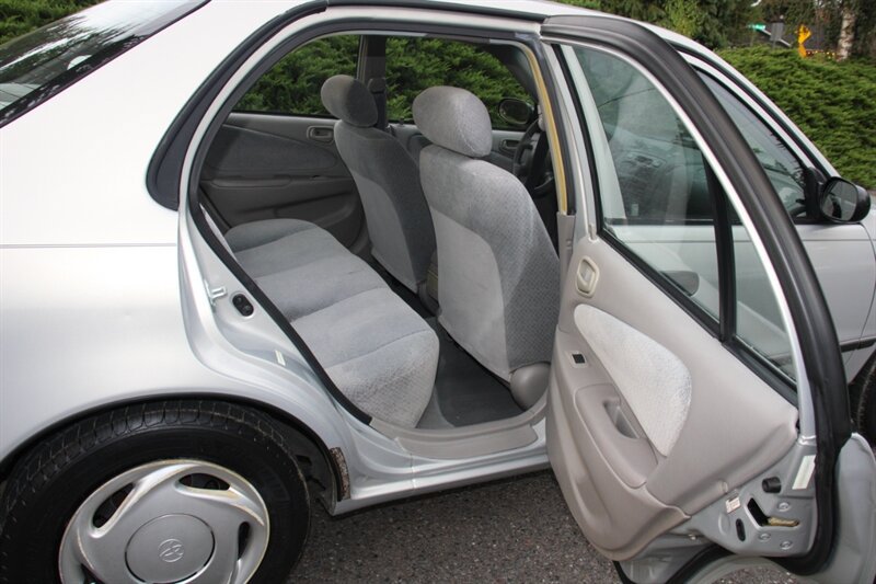 Used 1999 Toyota Corolla CE FWD image 6