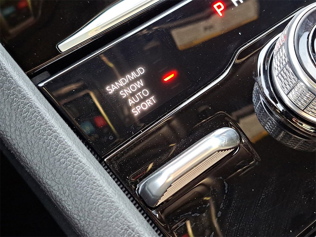 New 2026 Jeep Grand Cherokee Laredo image 9