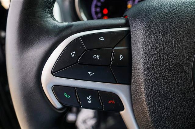 Used 2018 Jeep Grand Cherokee Overland AWD/4WD image 14