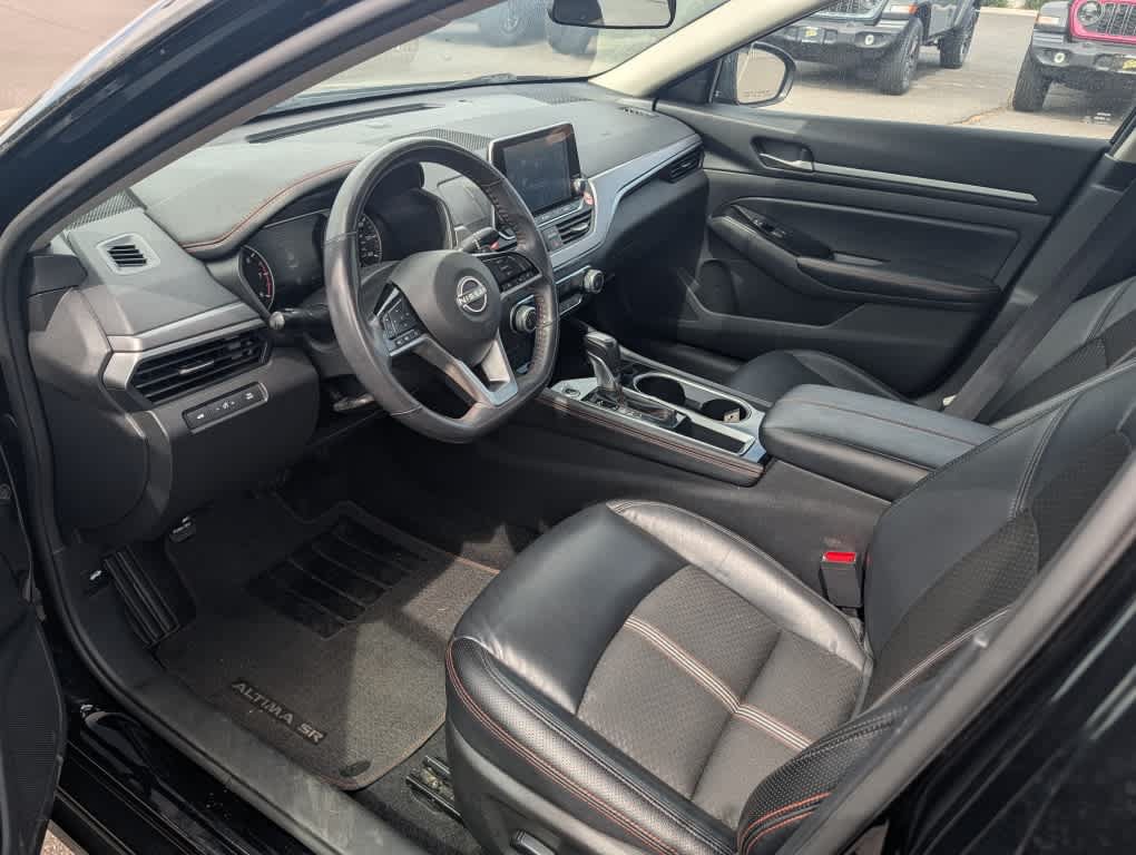 Used 2024 Nissan Altima 2.5 SR FWD image 7