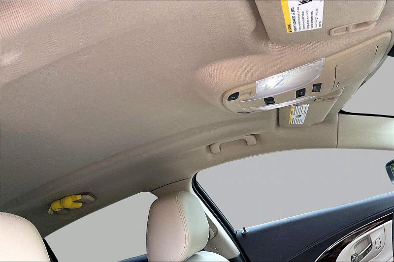 Used 2016 Buick LaCrosse Leather FWD image 26