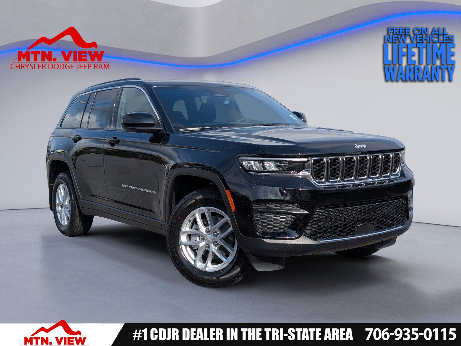 New 2025 Jeep Grand Cherokee Laredo w/ Luxury Tech Group I