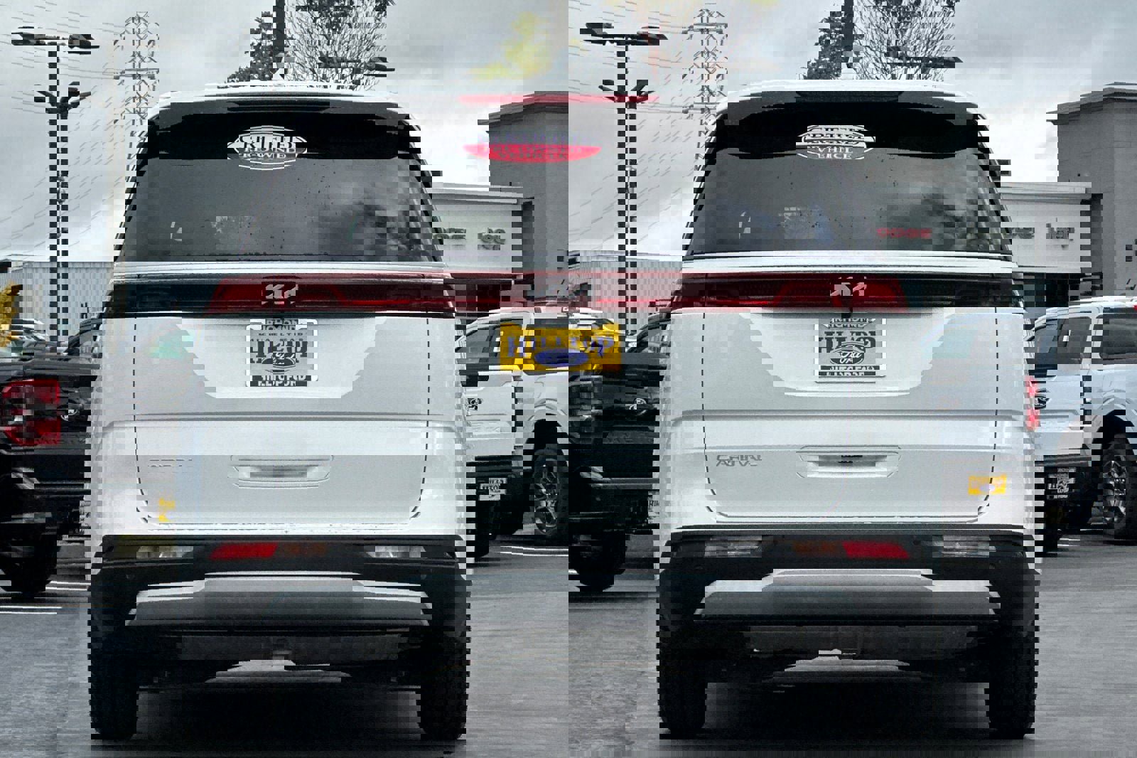 Certified 2023 Kia Carnival LX image 6