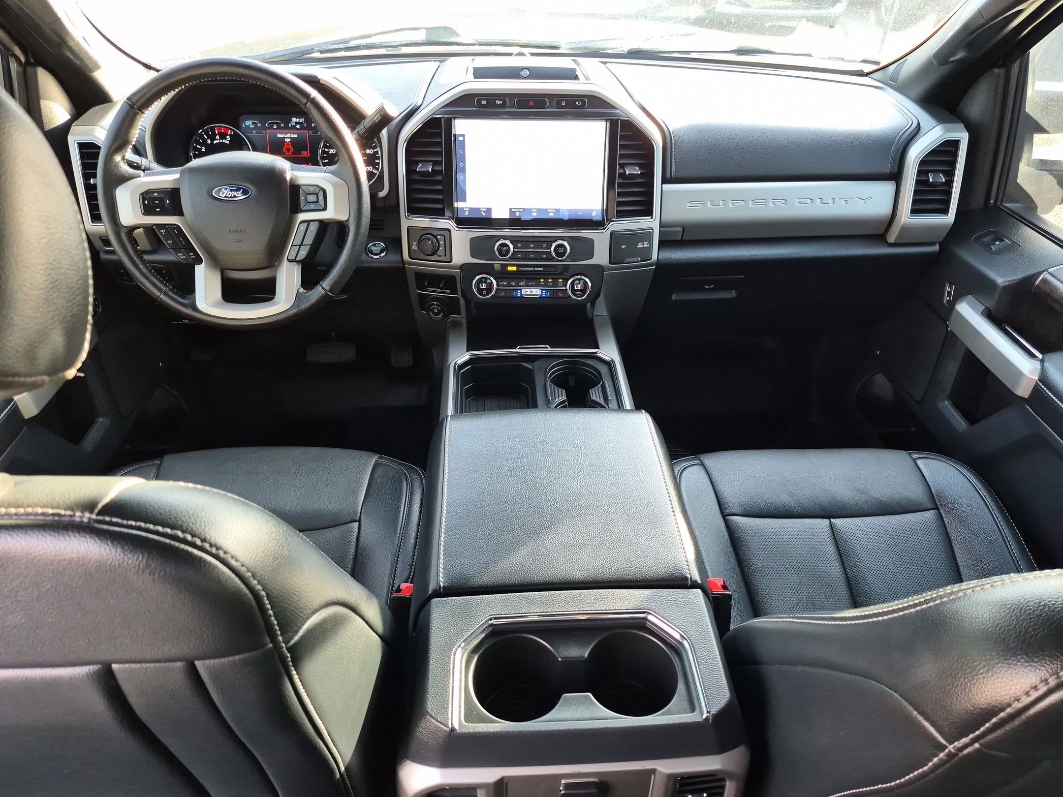 Used 2022 Ford F350 Lariat w/ Black Appearance Package AWD/4WD image 30