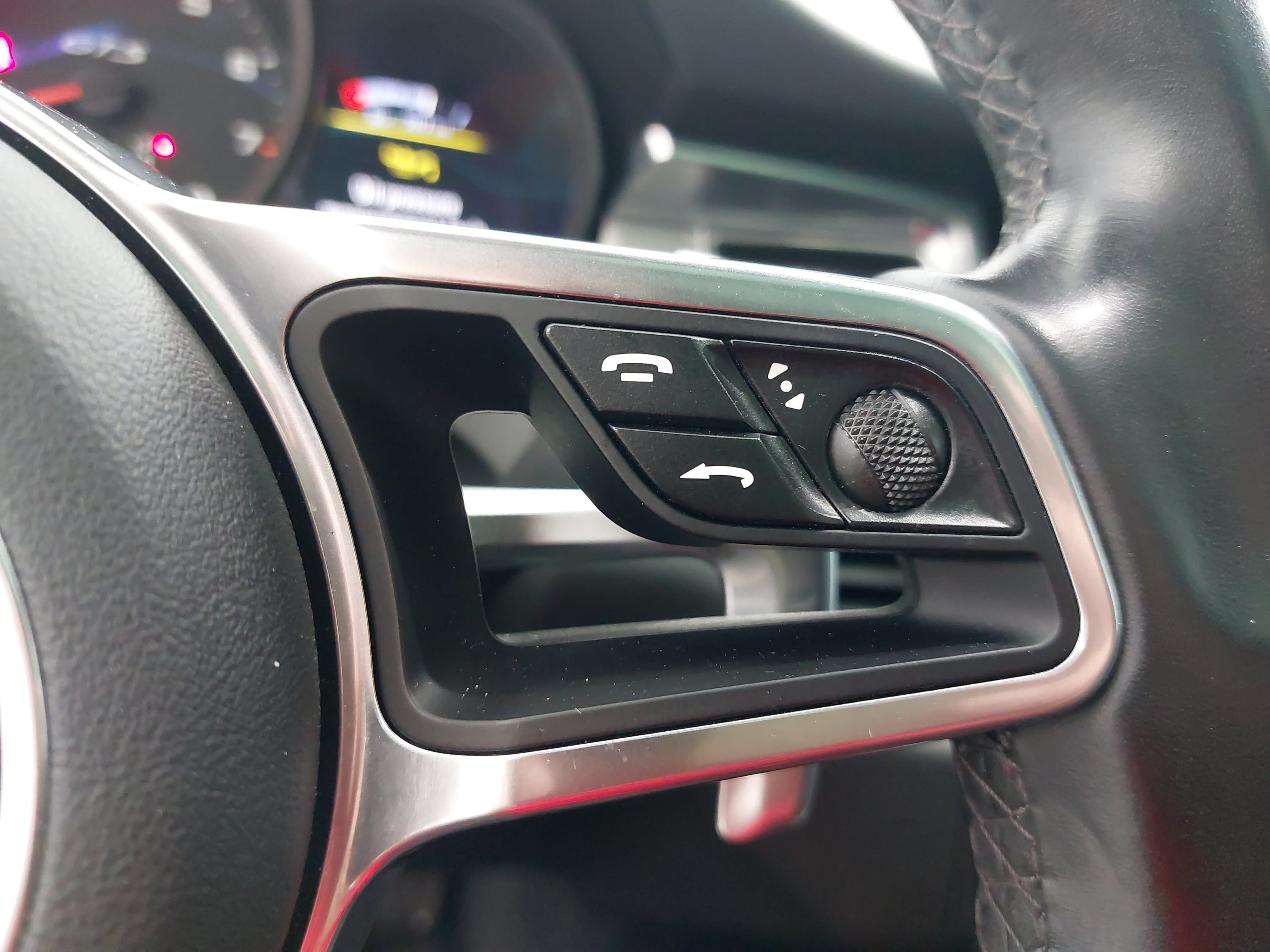 Certified 2017 Porsche Macan GTS AWD/4WD image 20