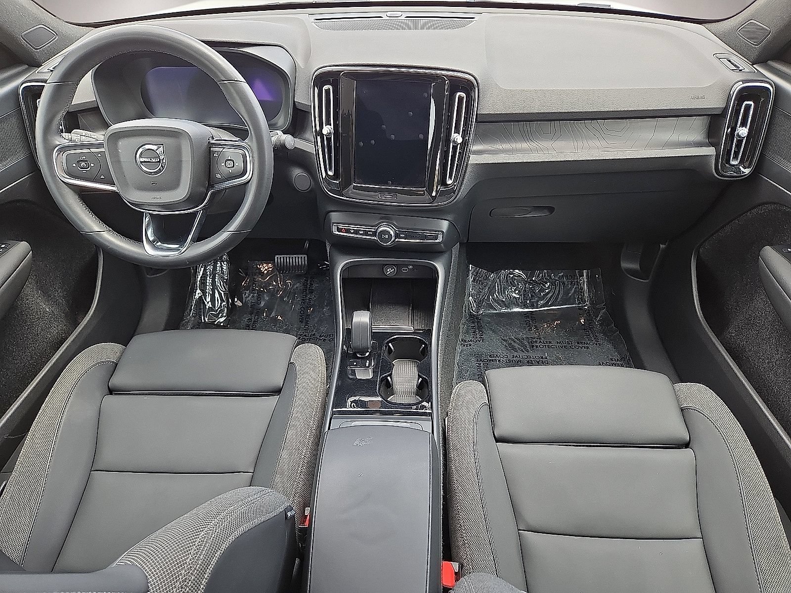 Certified 2023 Volvo C40 Recharge Core AWD/4WD image 17