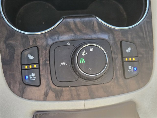 Used 2020 GMC Acadia Denali w/ LPO, Cargo Package image 24