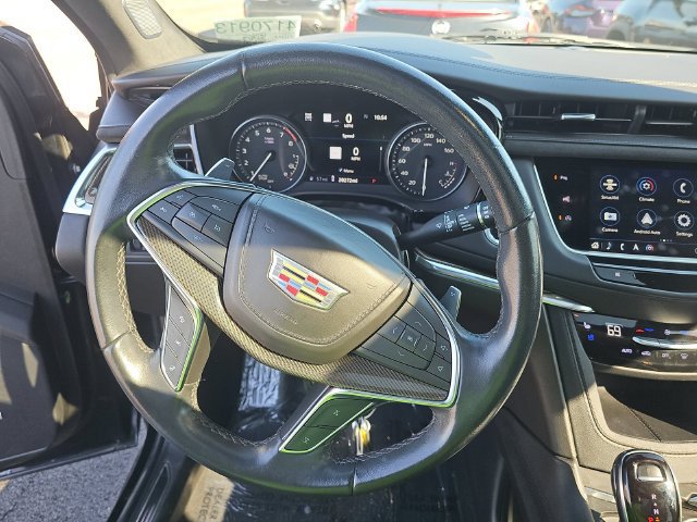 Used 2022 Cadillac XT5 Sportv w/ Platinum Package AWD/4WD image 7