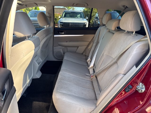 Used 2014 Subaru Outback 2.5i Premium w/ Moonroof Package AWD/4WD image 25