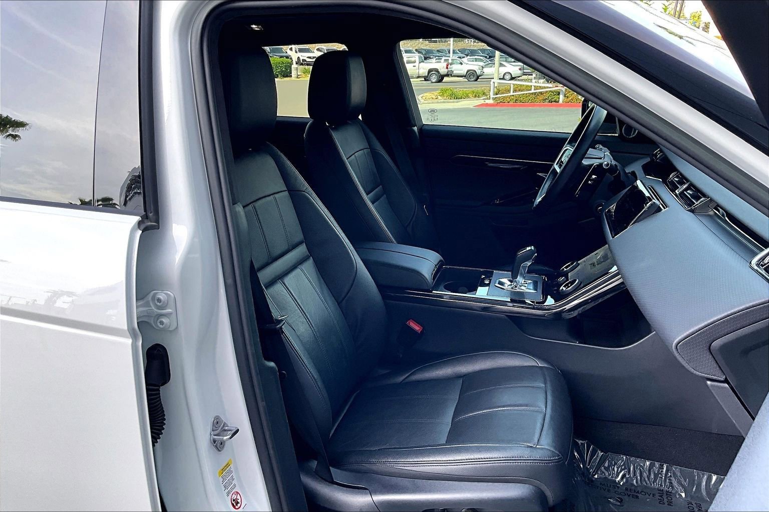 Used 2023 Land Rover Range Rover Evoque HST image 7