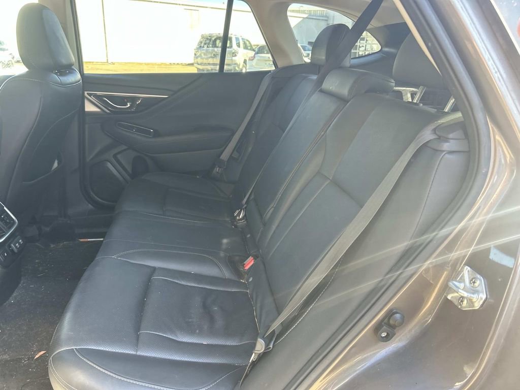 Used 2022 Subaru Outback Limited image 16