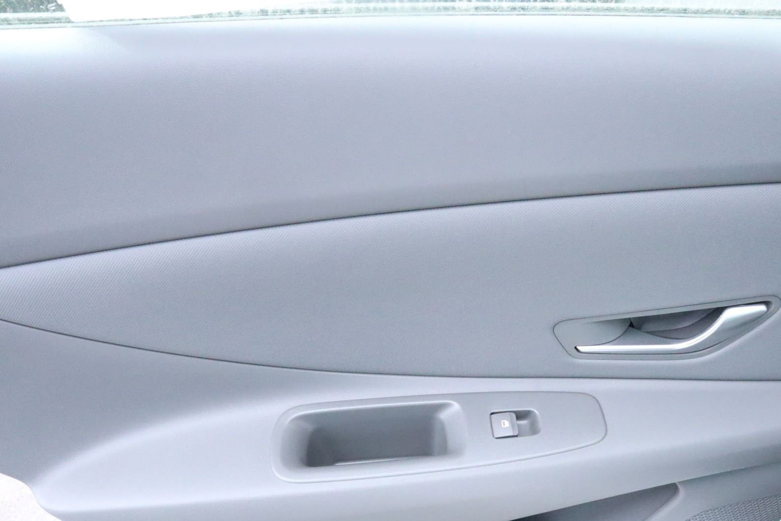 New 2026 Hyundai Elantra SEL Sport image 23