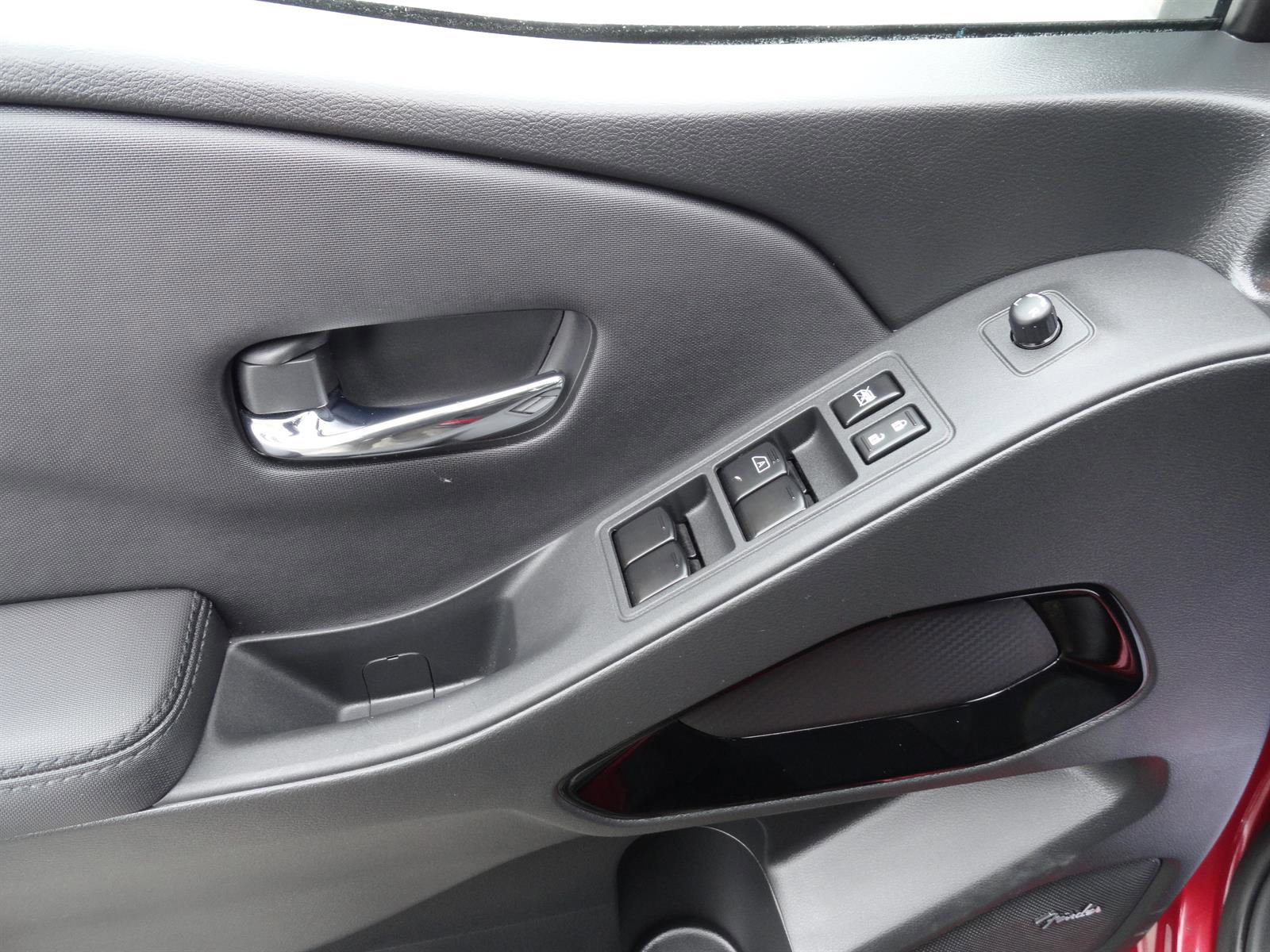 Used 2022 Nissan Frontier PRO-4X w/ Pro-4X Premium Package image 10