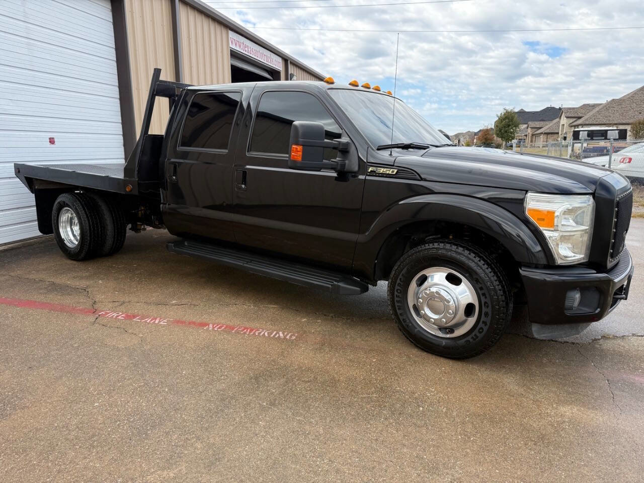 Used 2015 Ford F350 Lariat RWD image 6