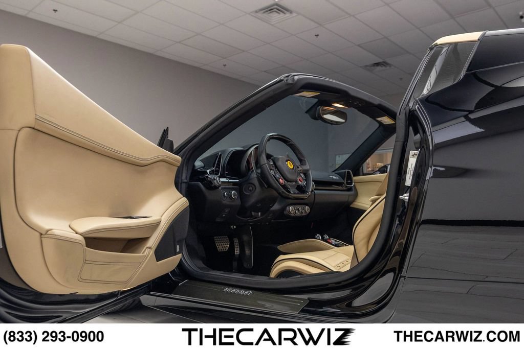Used 2015 Ferrari 458 Spider RWD image 38