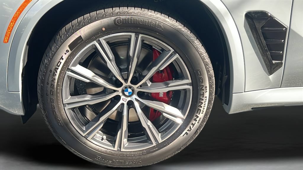 New 2026 BMW X5 xDrive40i w/ M Sport Package AWD/4WD image 26