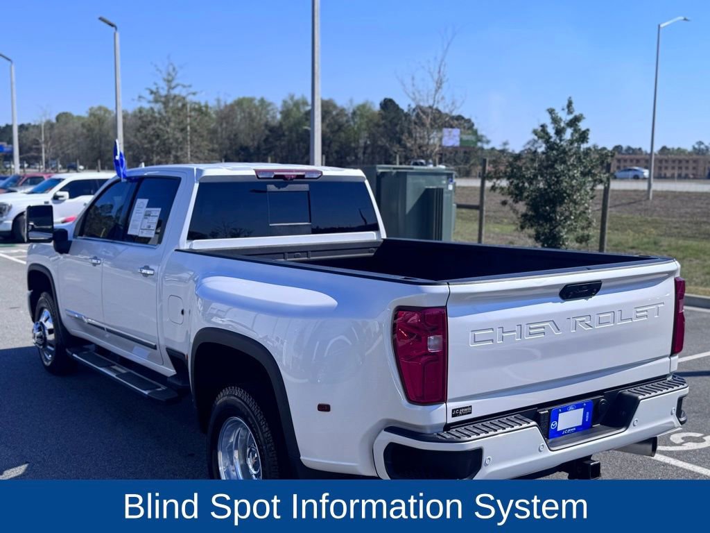Used 2025 Chevrolet Silverado 3500 High Country w/ High Country Premium Package image 7