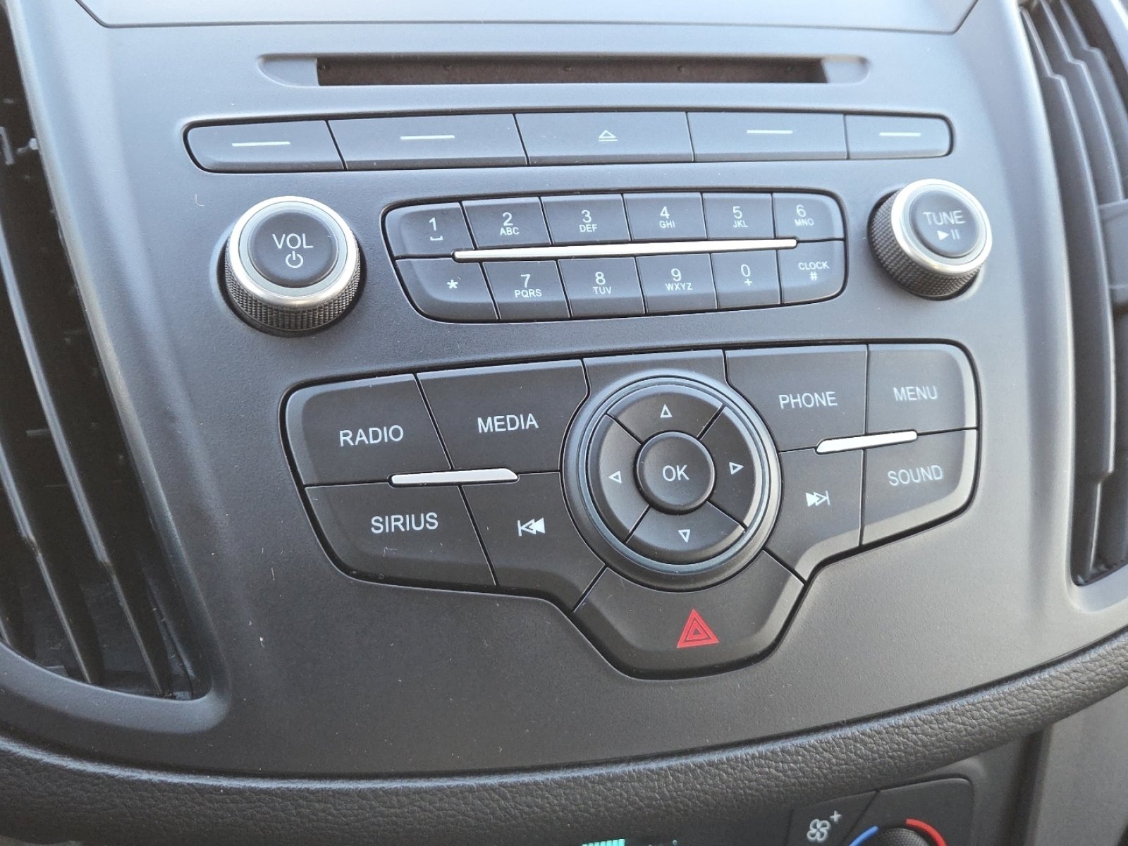 Used 2018 Ford Escape SE image 28