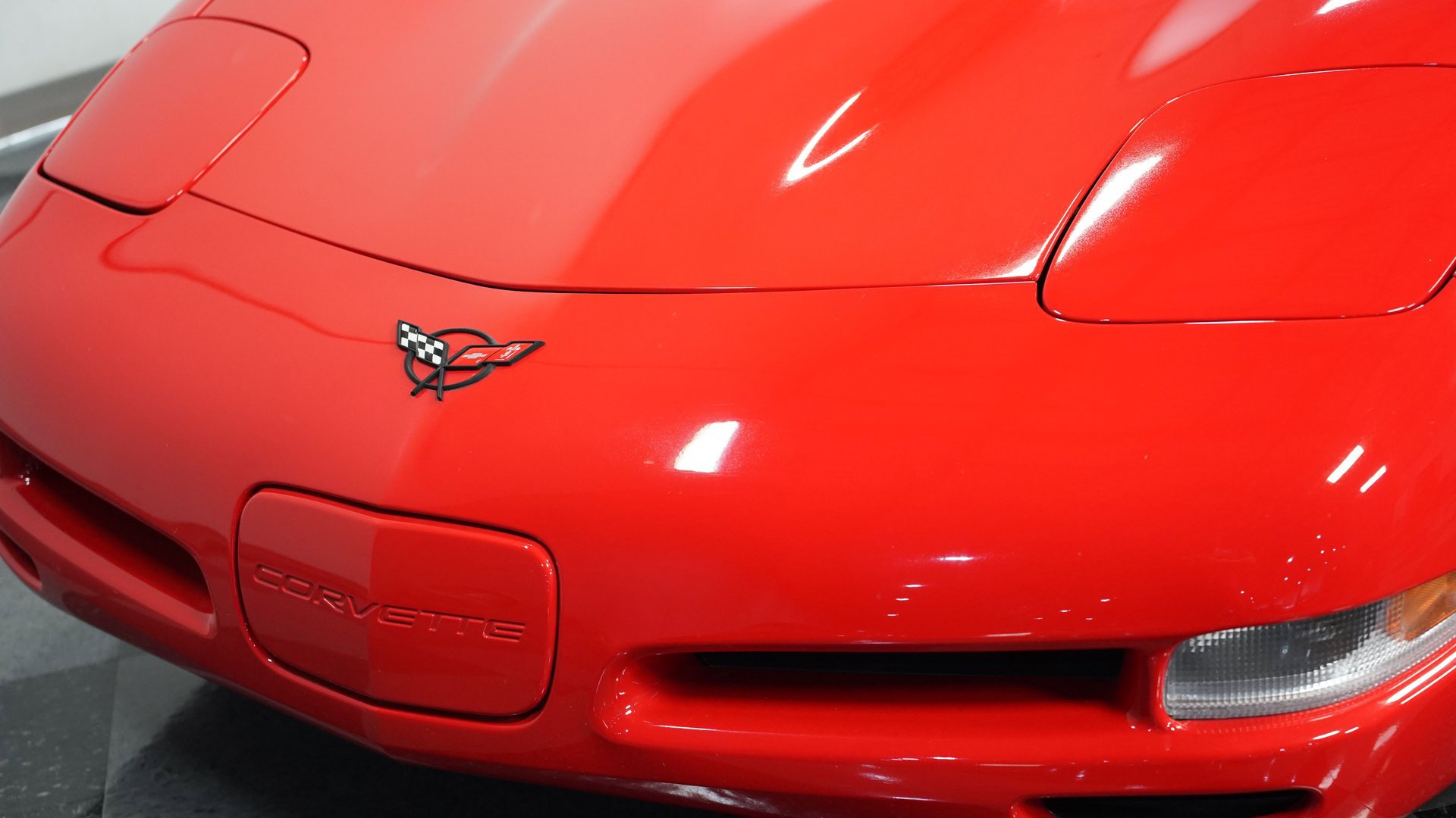 Used 1997 Chevrolet Corvette Coupe w/ Memory Pkg image 17