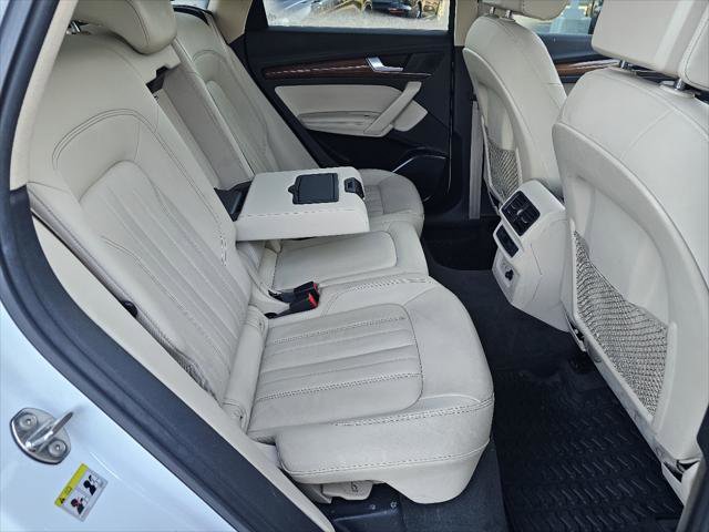 Used 2022 Audi Q5 2.0T Premium Plus w/ Premium Plus Package image 6
