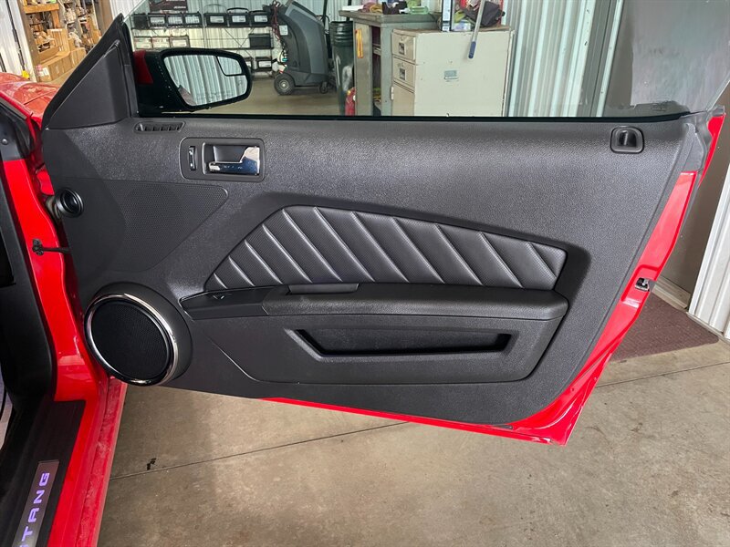 Used 2014 Ford Mustang Premium w/ Equipment Group 202A RWD image 19