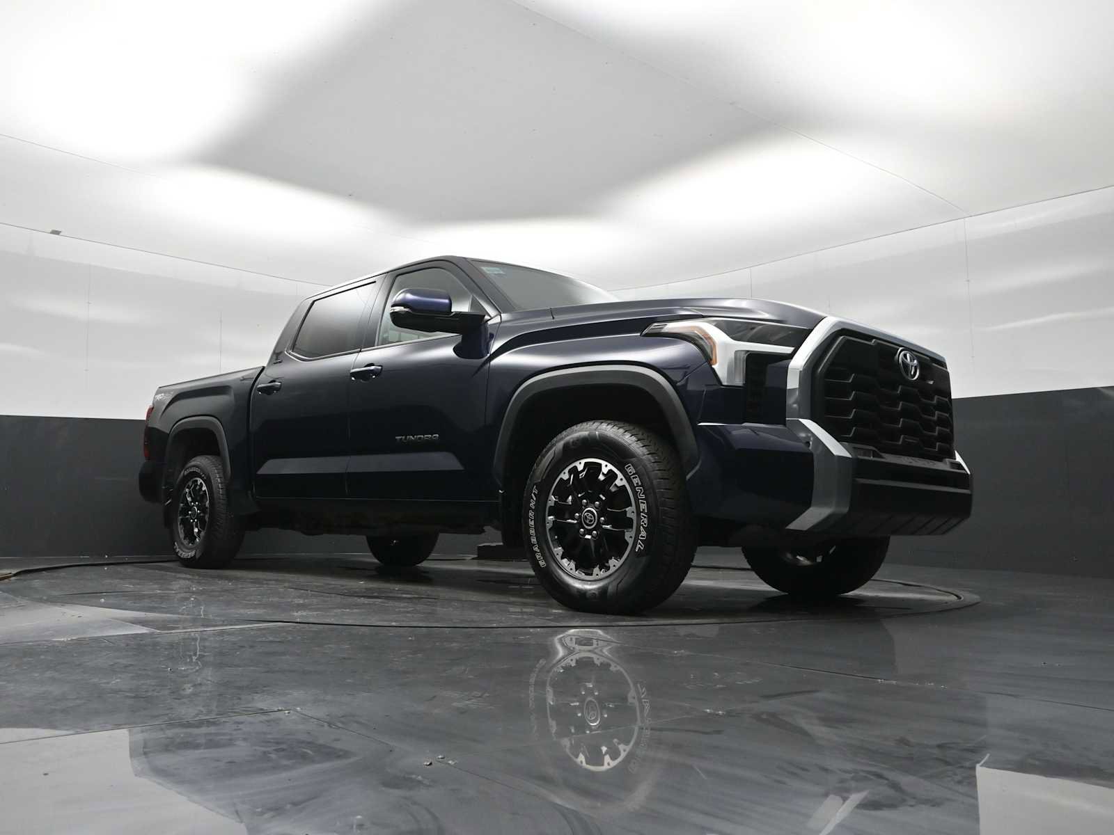 Used 2024 Toyota Tundra SR5 w/ TRD Off-Road Package AWD/4WD image 27