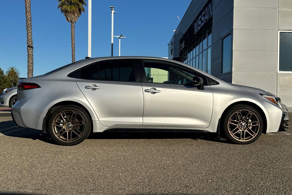 Used 2024 Toyota Corolla SE image 3