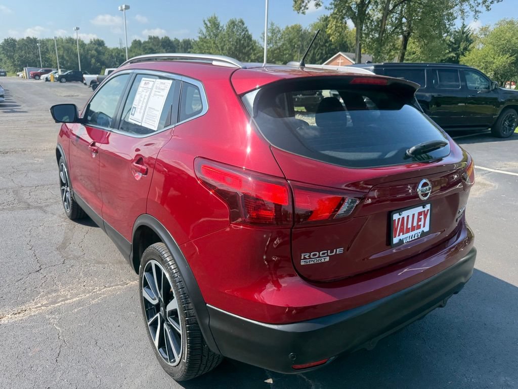Used 2019 Nissan Rogue Sport SL w/ Premium Package AWD/4WD image 6