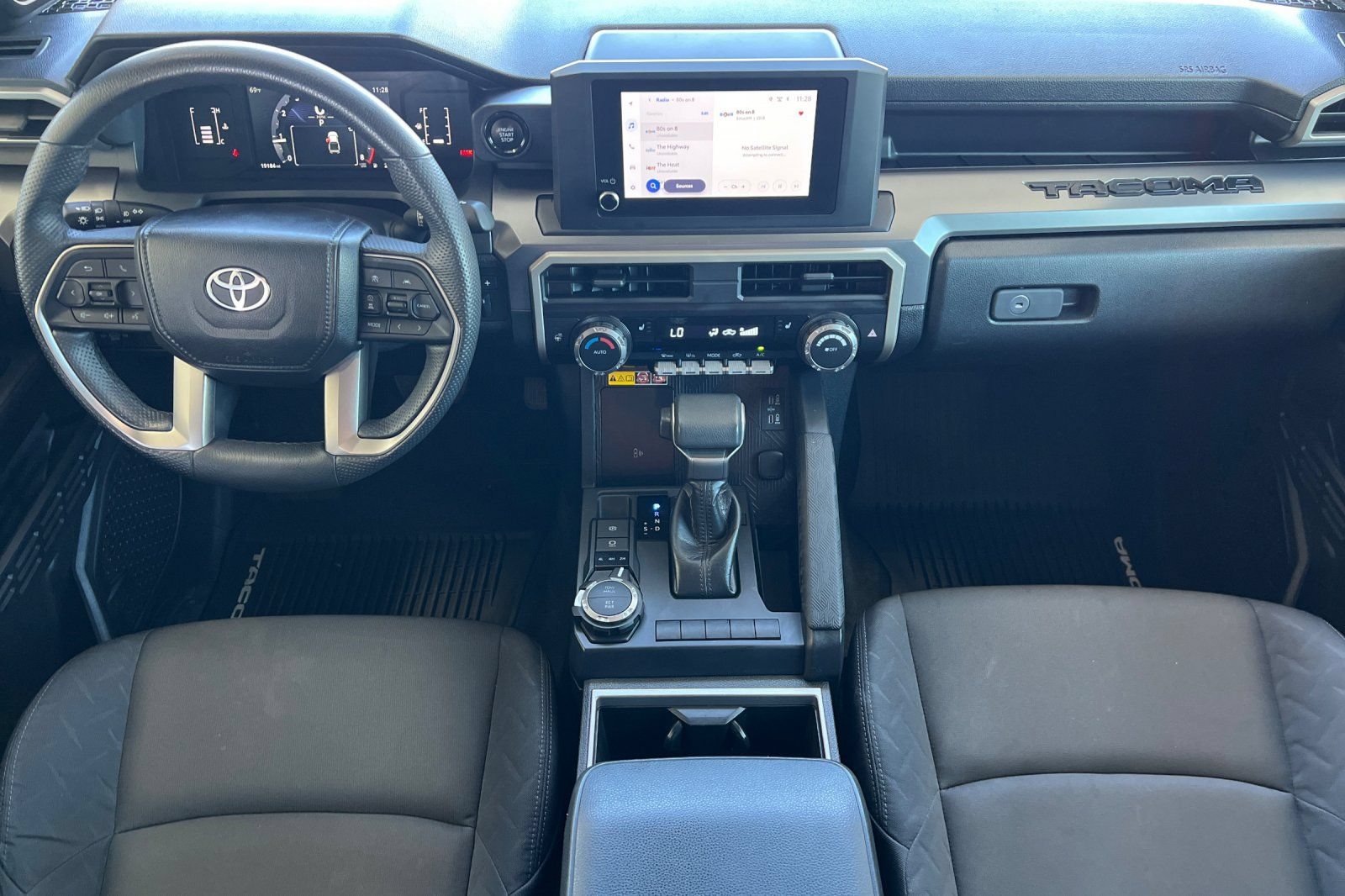 Certified 2024 Toyota Tacoma SR5 AWD/4WD image 10