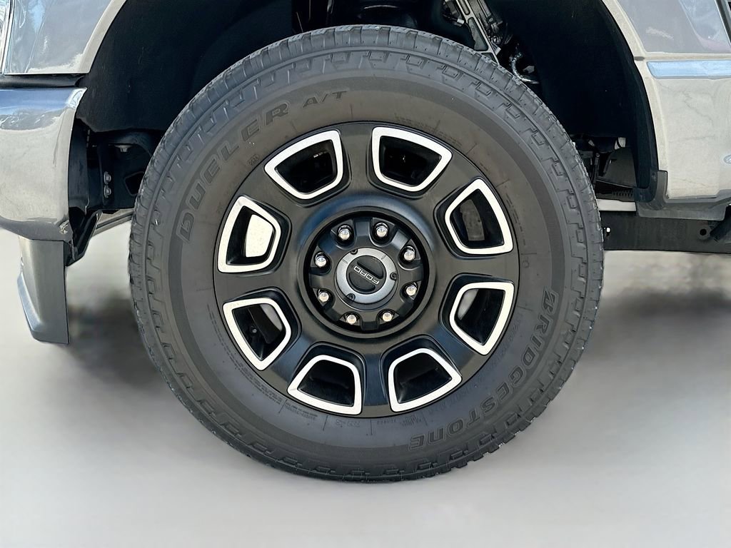 Used 2024 Ford F350 Platinum image 32