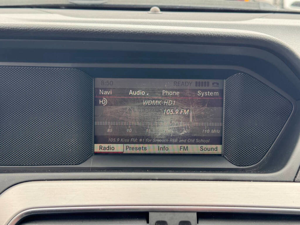 Used 2014 Mercedes-Benz C 300 4MATIC Sedan image 9