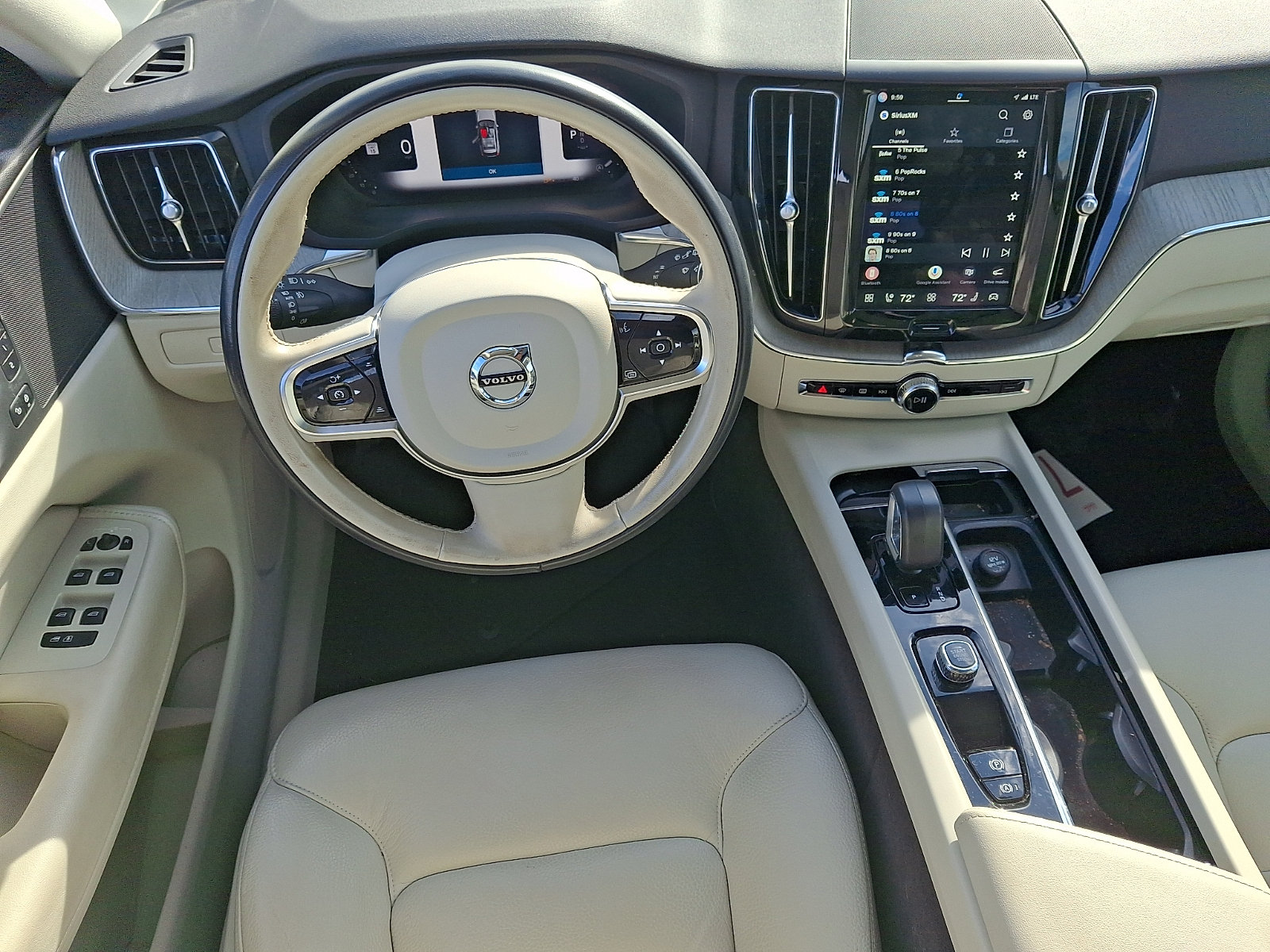 Used 2024 Volvo XC60 B5 Plus w/ Climate Package AWD/4WD image 11