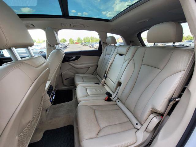 Used 2019 Audi Q7 3.0T Premium Plus w/ Premium Plus Package AWD/4WD image 17