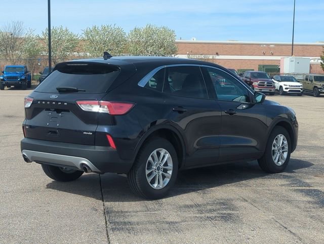 Used 2021 Ford Escape SE w/ Convenience Package AWD/4WD image 3
