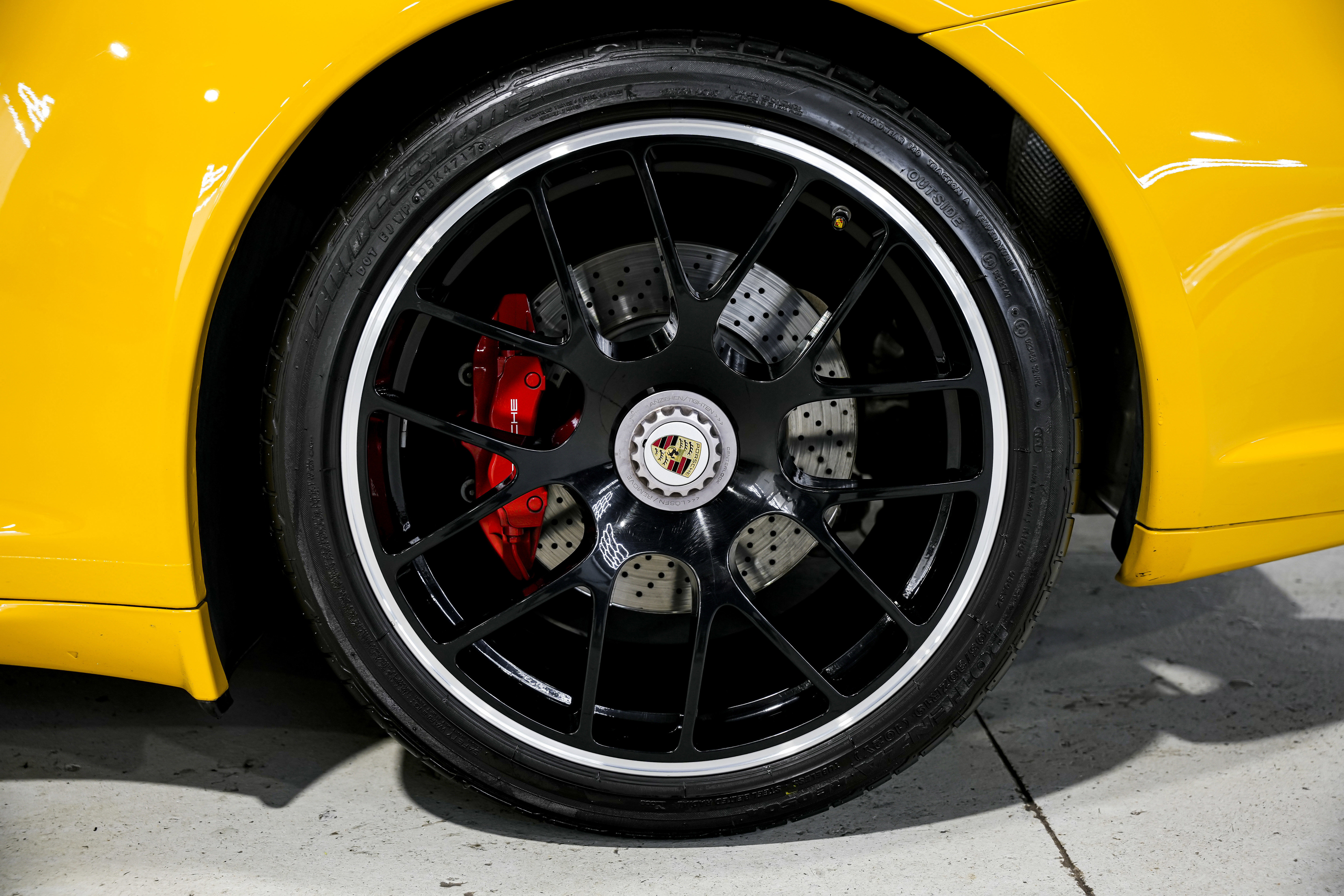 Used 2011 Porsche 911 Carrera GTS image 47