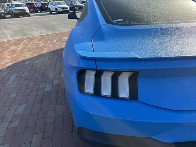 Used 2025 Ford Mustang GT RWD image 10