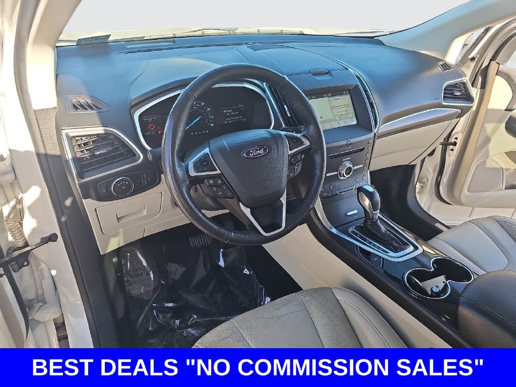 Used 2017 Ford Edge Titanium AWD/4WD image 16