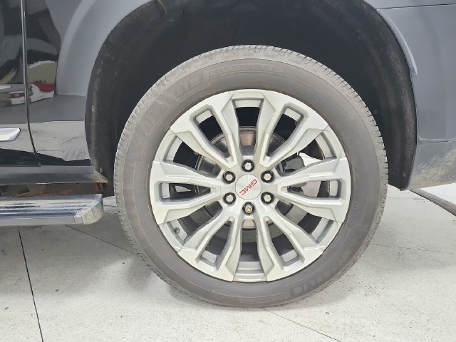 Used 2023 GMC Yukon XL Denali AWD/4WD image 22