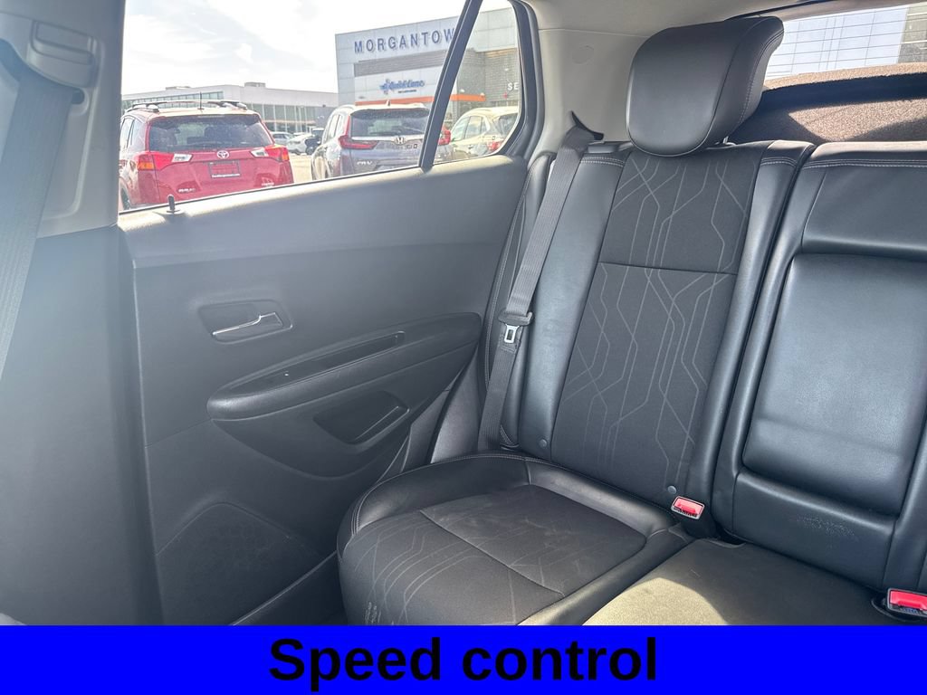Used 2019 Chevrolet Trax LT w/ LT Convenience Package FWD image 13
