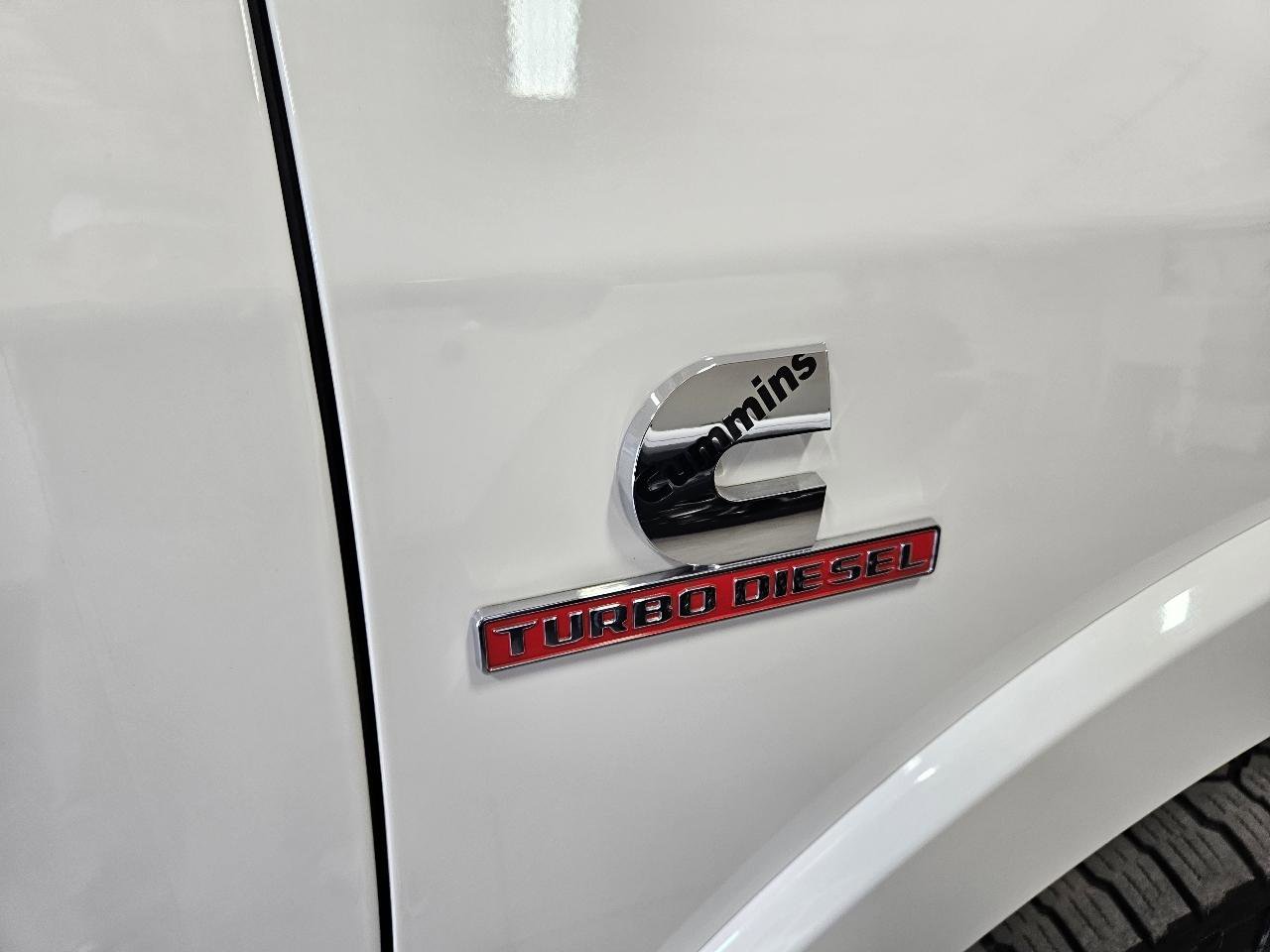 Used 2022 RAM 3500 Limited AWD/4WD image 15