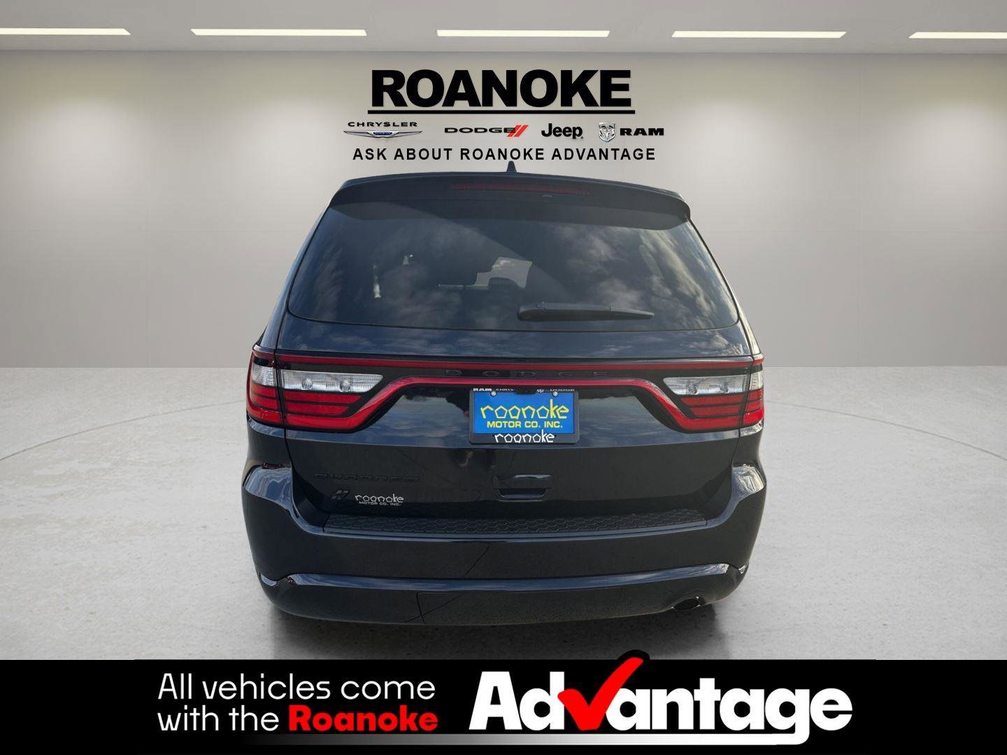 Used 2024 Dodge Durango SXT w/ SXT Blacktop Group image 7