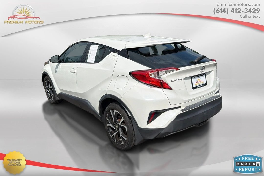 Used 2018 Toyota C-HR XLE FWD image 3