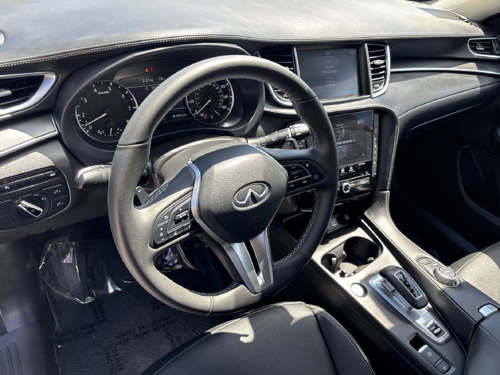 Certified 2025 INFINITI QX50 Luxe w/ Accent Package AWD/4WD image 11
