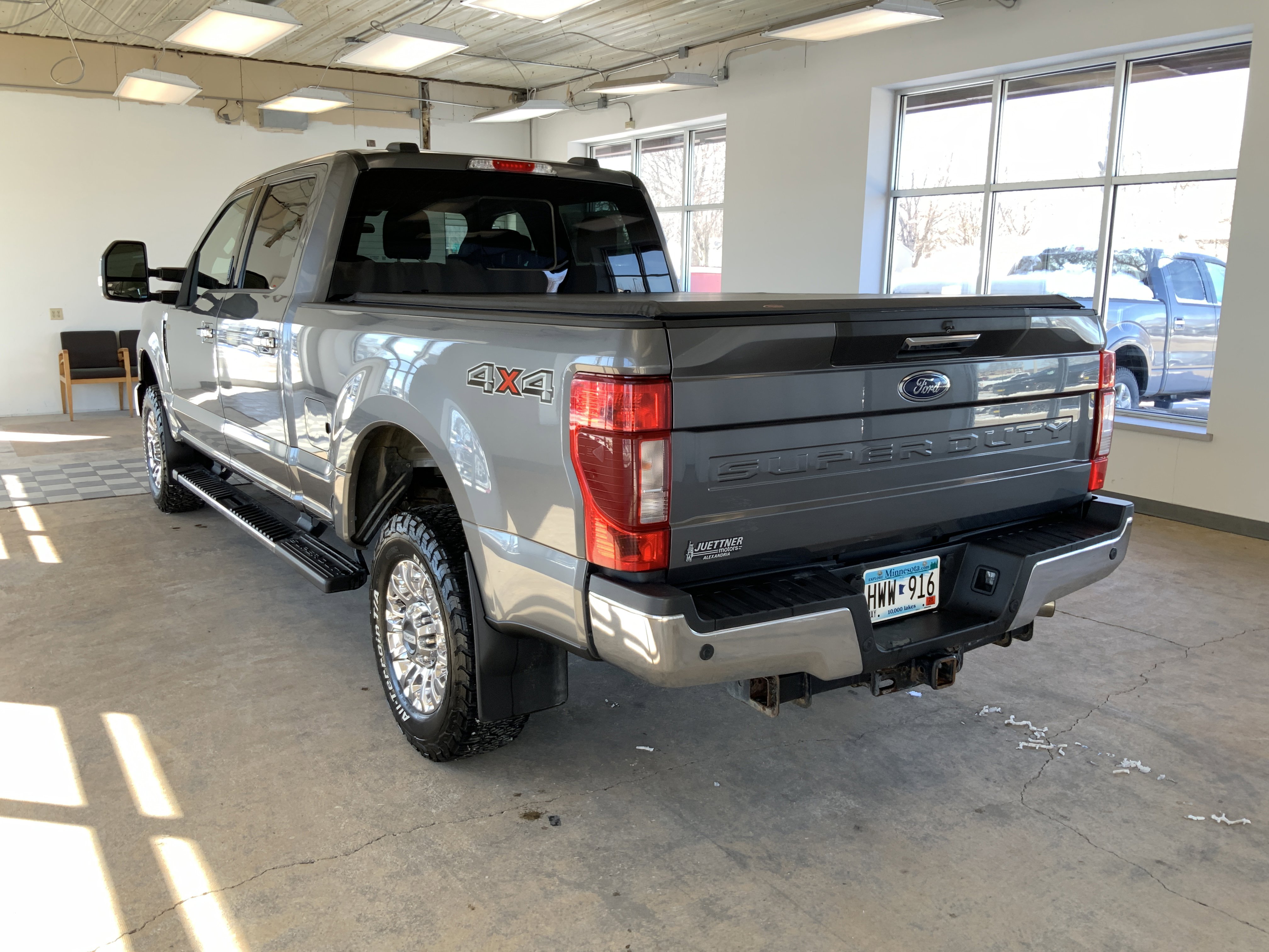 Used 2022 Ford F250 XLT w/ XLT Premium Package image 9