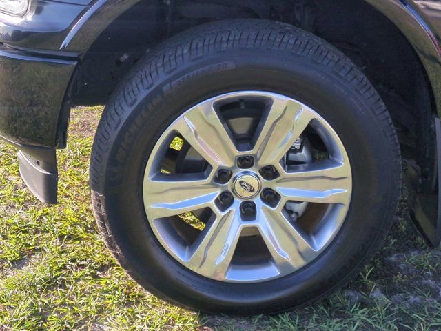 Used 2020 Ford F150 Platinum w/ Equipment Group 701A Luxury AWD/4WD image 11